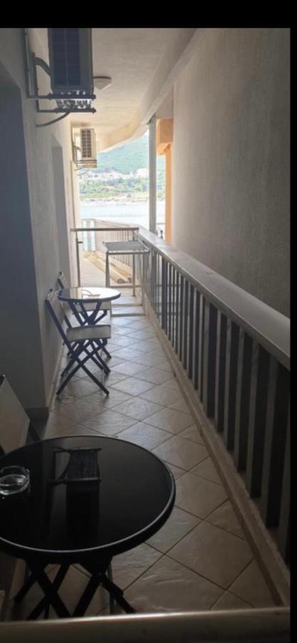 Apartmani Svetionik บุดวา ภายนอก รูปภาพ