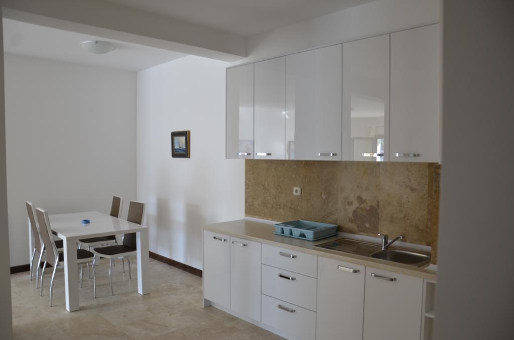 Apartmani Svetionik บุดวา ภายนอก รูปภาพ